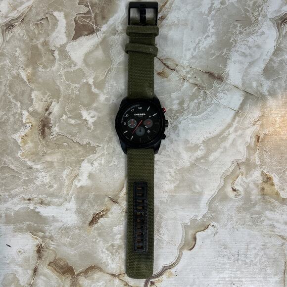 Diesel Men's Watch 10 bar DZ-4189 Only The Brave Green/Black Band NEW BATTERY - Picture 9 of 16